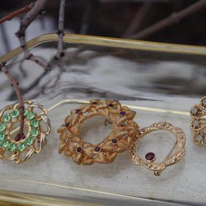 Vintage Brooch Lot Gold Plated & Rhine Stones